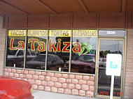 La Takiza Tacos Al Carbon outside