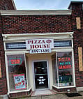 South Street Pizza House outside