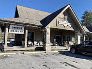 Bucks Coffee Cafe Of Cashiers outside