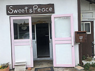 Sweet And Peace outside