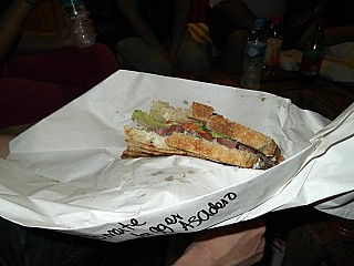Deliciosa Sandwicheria y Deli
