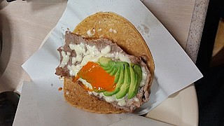 Tacos Salceados