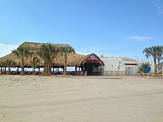 La Salsa Beach Bar