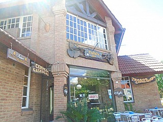 Tula's Bar
