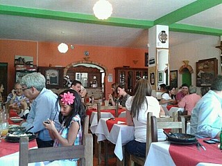 Restaurante Carnes y Olivas