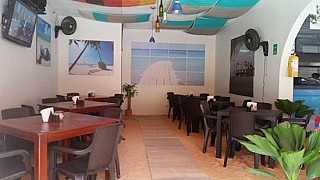 La Playa Restaurante - Bar