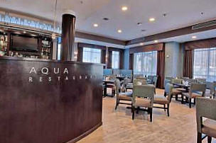 Aqua Lounge