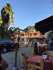 Leyza Restaurant Bar