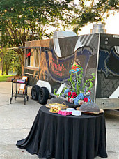 Earnie's Food Truck Catering