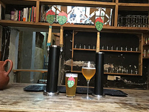 Goza La Vida Cervecería Tasting Room