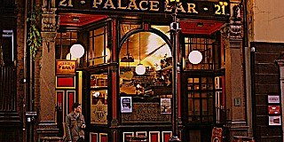 Palace Bar & Restaurant 四合院
