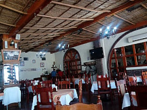 Y Restaurante Bar Guiexhoba