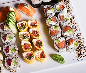Tangie Sushi & Restó