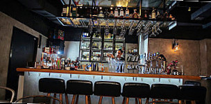 Ares Bar Restaurant