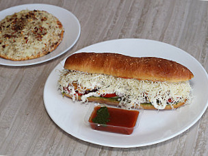 Neelam Sandwich Pizza