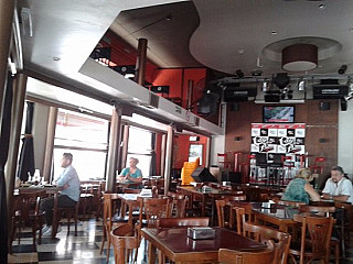 Café de la Plaza