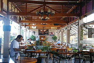 El Rastro Restaurante