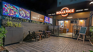 Rolls Rice Cafe