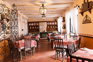 La Dolce Vita Italian Restaurant Bar