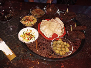 Tum Arabic Food