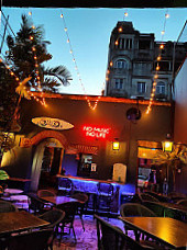 Onno's Zona Colonial Bar Restaurant