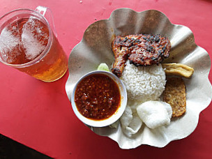 Ayam Geprek Goyang Lidah