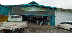 Kampung Seafood House