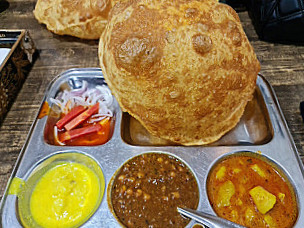 Ashu Jammu Puri Vegetarian Best Desi Ghee Puri| Best Breakfast| Best In Ludhiana