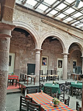 Restaurante-bar Café Del Olmo Siglo Xxi