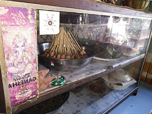 Warung Makan Babi Guling Muncul Jaya Indah
