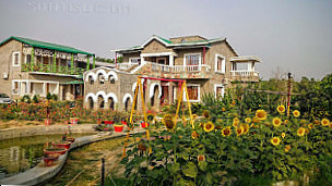 Santisudha Guest House