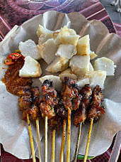 Sate Babi Pak Dewa