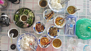 Daw Pu Myanmar Food