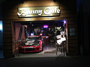 Rocket Bunny Cafe