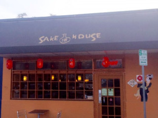 Sake House Japanese Grill & Sushi Bar