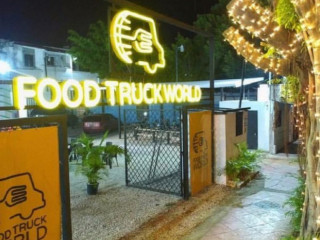 Food Truck World