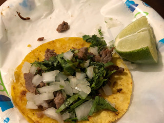 Los Compadres Street Tacos