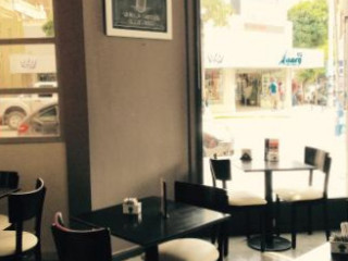 Maximino -Bistr Cafe