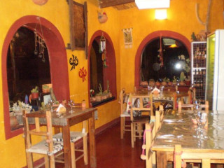 Khuska Resto Bar