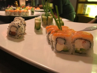 Yoko's Sushi Bar & China Grill