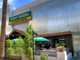 Pkwy Tavern The District