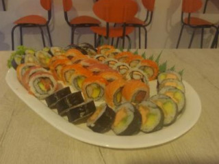Kukku Sushi y Wok Sabaneta