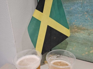 Couples Resort Lounge