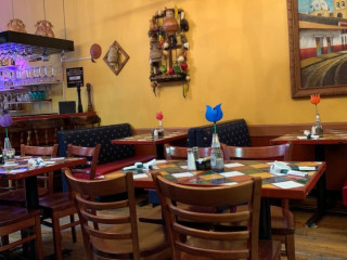 Cantinflas Mexican And Vegetarian Cuisine
