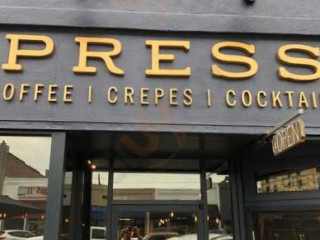 Press Coffee+crepes