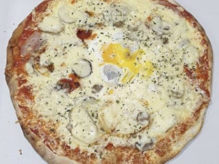 Pizza Ricoli