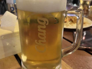 Det 5 Restaurant Bar