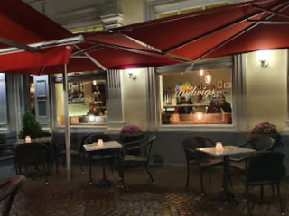 Aposto Ristorante E Bar Italiano Restaurant
