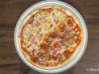 Nino’s Pizza