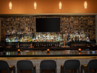 Table 13 Restaurant Whiskey Bar
